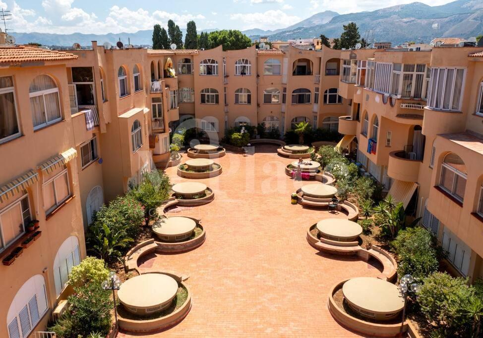 M'Place - Mondello Residence Палермо Екстериор снимка