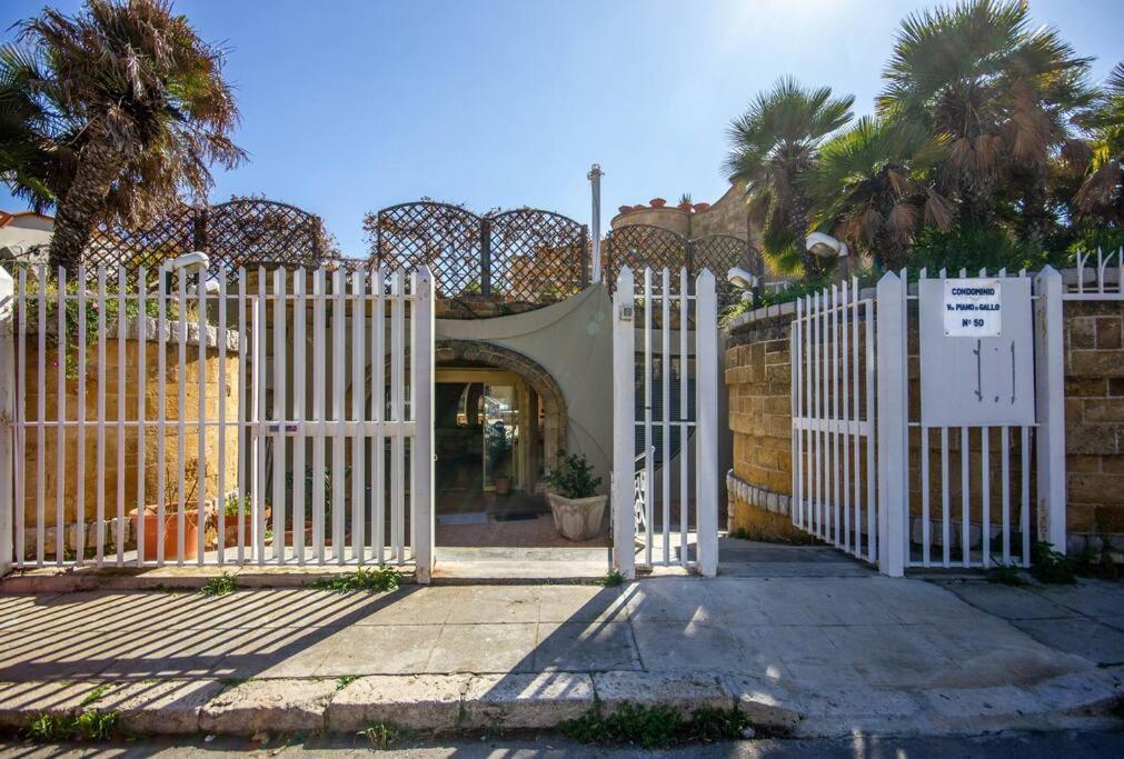 M'Place - Mondello Residence Палермо Екстериор снимка
